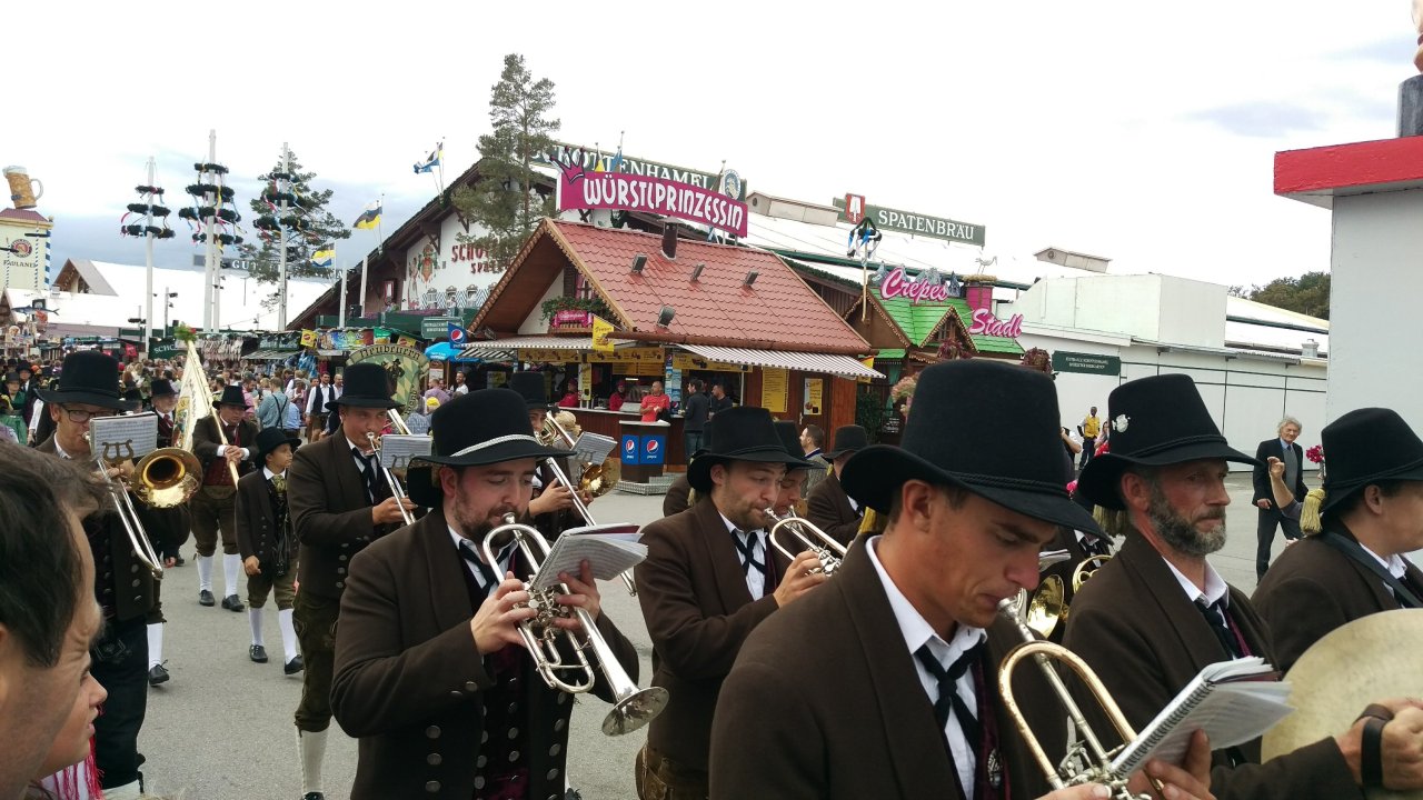 Mein Deutsch ist Schlecht, by Christiana